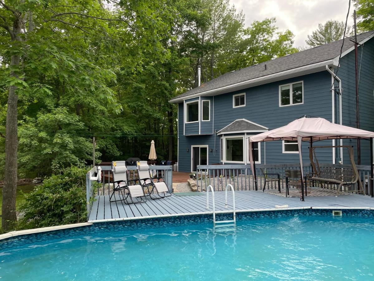 Lakeview Cottage In The Forest With Private Swimming Pool Bobcaygeon 外观 照片